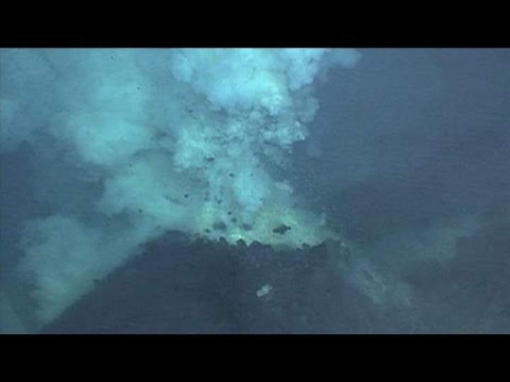 Volcanes y respiraderos submarinos